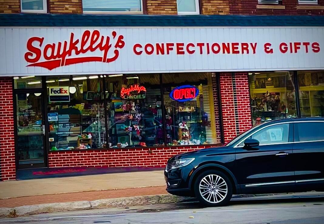 saykllys candies exterior